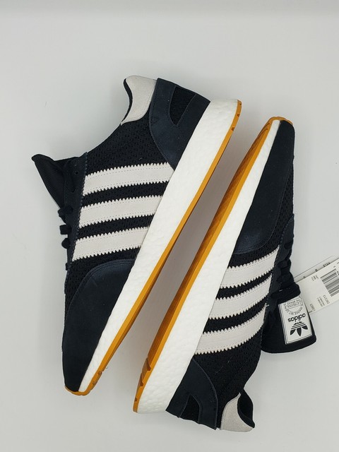 d97213 adidas