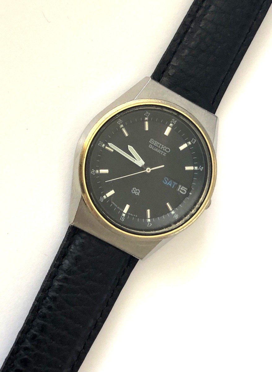 Vintage Seiko Quartz 8223 8009 Mens Watch Runs New Battery Day