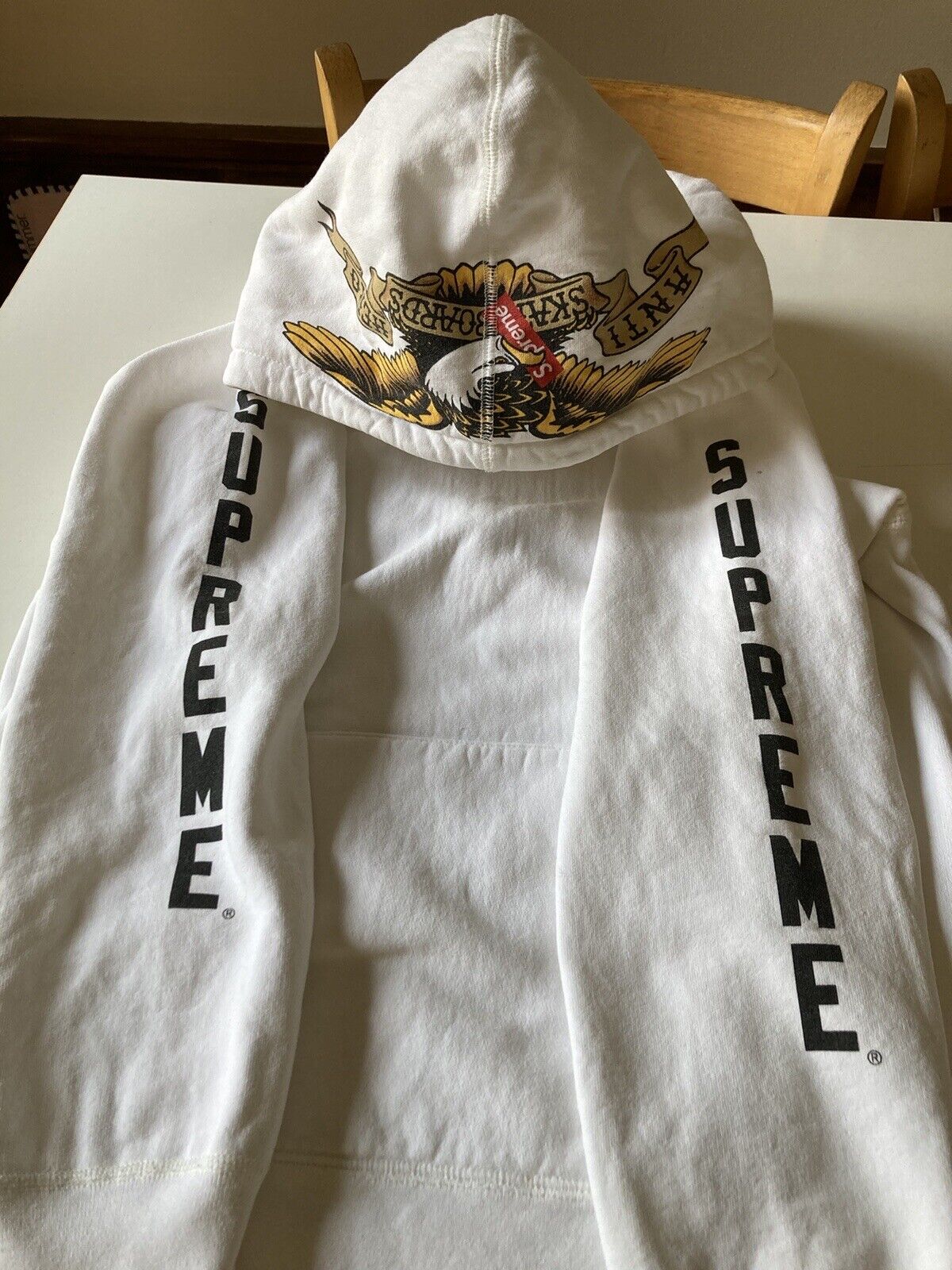 Supreme Anti Hero Hooded Sweatshirt 白 M