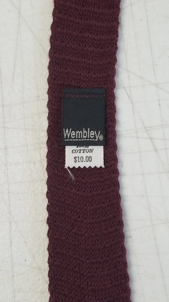 Corbata de Colección Wembley Para Hombres Tejida Cuello Extremo Cuadrado Granate Ajustada Años 80 Hip Geek 1105 Foto 3 de 4