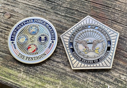 United States Department Of Defense Pentagon Challenge coin Set Of 2 USA Army - Picture 2 of 3