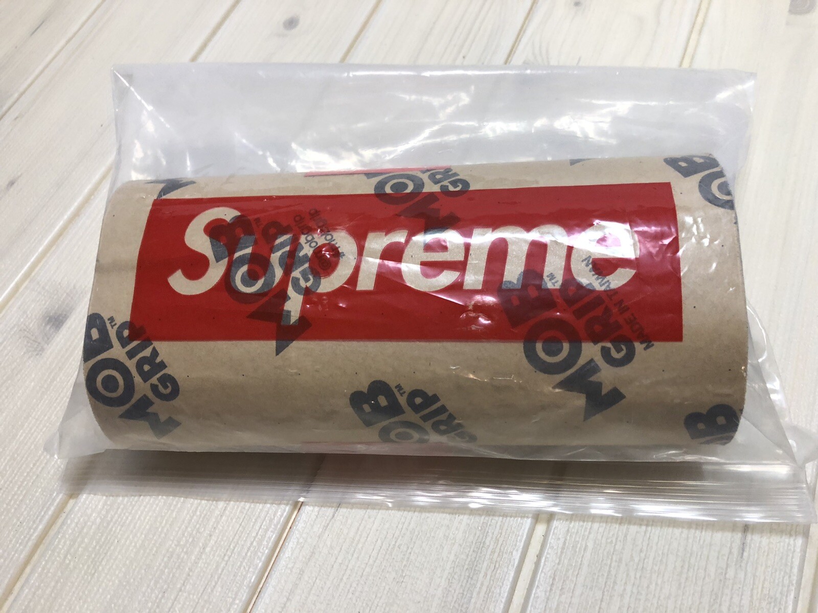 Supreme x MOB Grip купить в Америке 