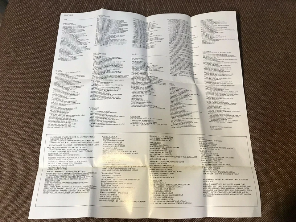 MICK JAGGER She's The Boss JAPAN CASSETTE 28KP1210 w/SNAP CASE+PS Rolling Stones - Image 4 of 4