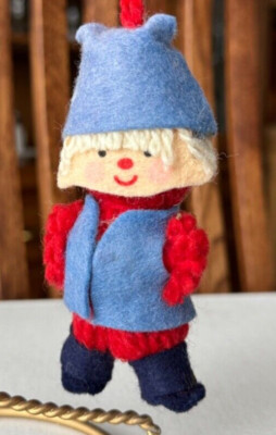 Vintage Yarn Felt All Smiles 4'' x 2'' Ornament
