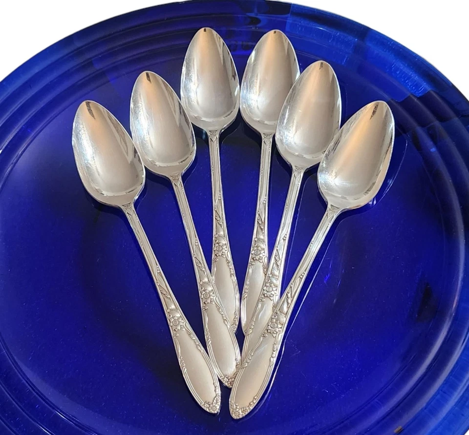 6 Rogers 1881 Oneida Chateau Teaspoons Set Dessert Silverplate Triple Plate - Image 4 of 4