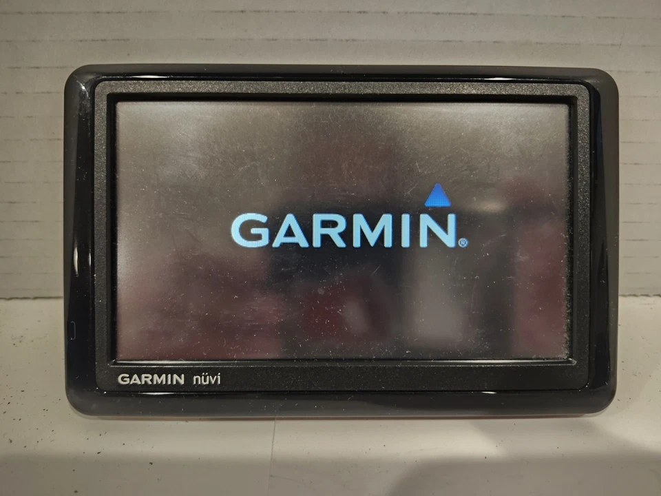 Garmin Nuvi 1490T GPS Updated with Latest Map of NA  Traffic Edition - Image 4 of 4