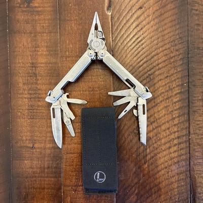 Leatherman Free P4 Stainless Steel Multi Tool w/ Sheath - Excellent - Ms. Dandy 