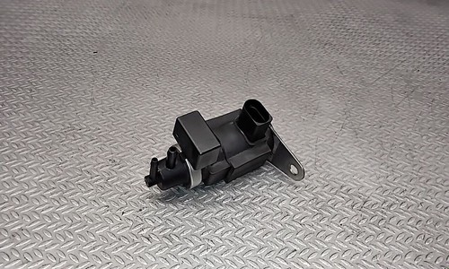 Audi A8 S8 D3 4E 2005 Diesel 202kW Turbolader Druckwandler Magnetventil