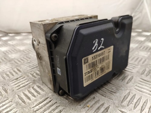 OPEL Insignia A Limousine G09 ABS Pumpe 13316697 2.00 Diesel 118kw 2011 13847380