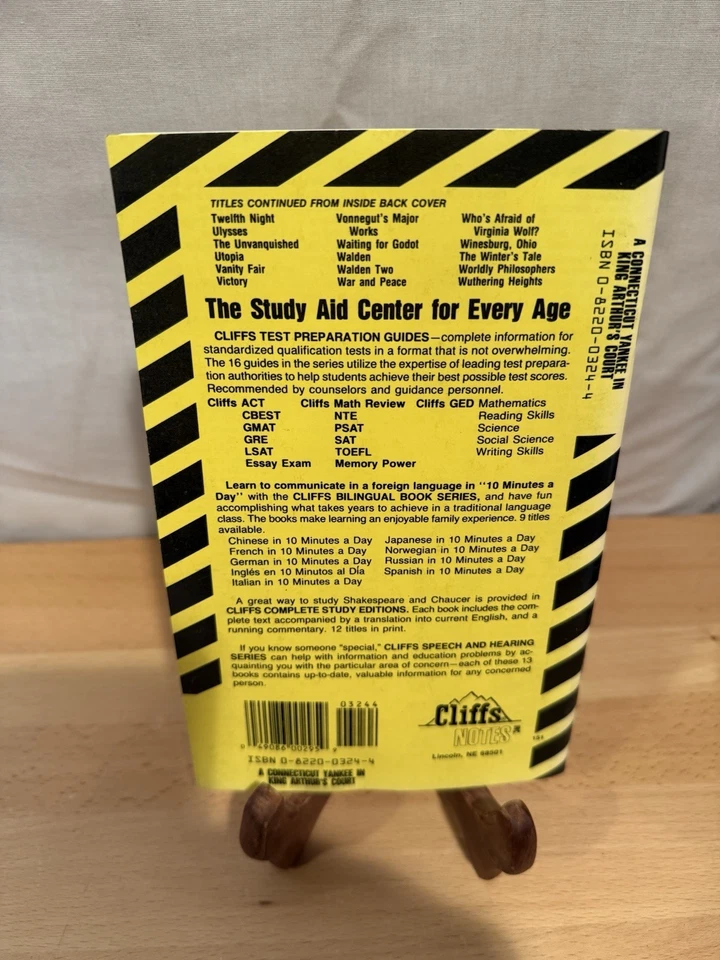 MARK TWAIN'S A CONNECTICUT YANKEE Cliffs Notes Paperback Pre Owned - Image 2 of 2