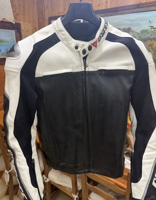 Dainese Motorradjacke Leder Titan Gr. 48 schwarz weiß innen herausnehmbar