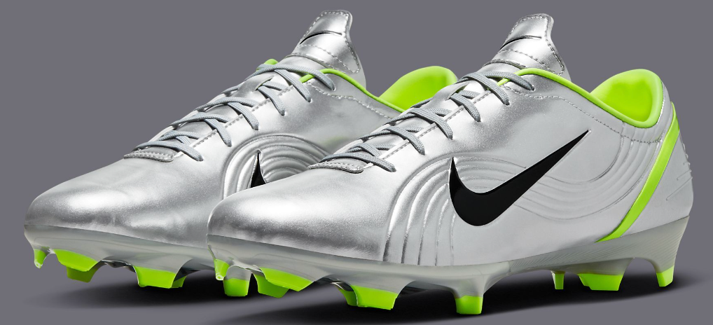 Nike Mercurial Vapor 1 R9 Remake - Chrome - UK10.5 - BRAND Nike Mercurial Vapor 1 R9 Remake - Chrome - UK10.5 - BRAND