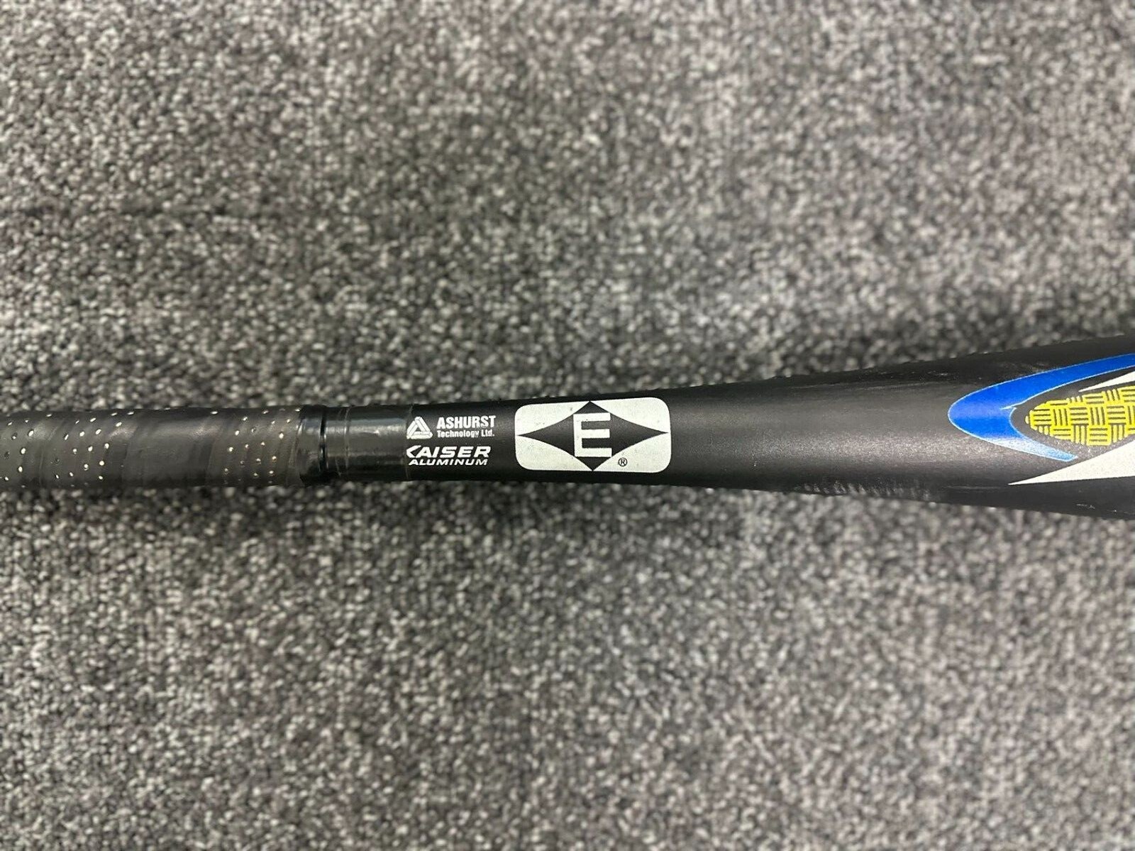 Easton Z2K Scandium 32/27 (5) Baseball Bat Legendary Bat in great