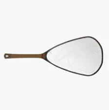 FISHPOND NOMAD CANYON LANDING NET IN BROWN TROUT - CARBON FIBER W/ RUBBER BAG