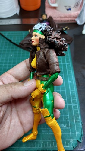 Handmade 1/12 Brown Jacket for ML Woman Body Actionfigur (ohne Figur) - Bild 3 von 4