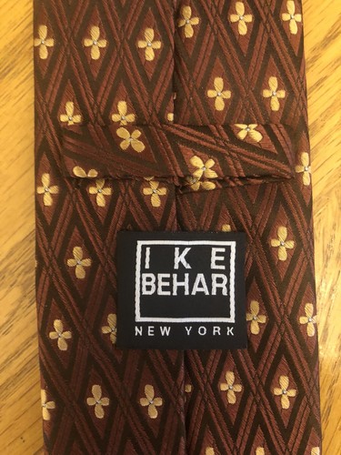 Ike Behar Seidenkrawatte, schwarz & kupfer geometrisches Blumenmuster - Bild 1 von 4