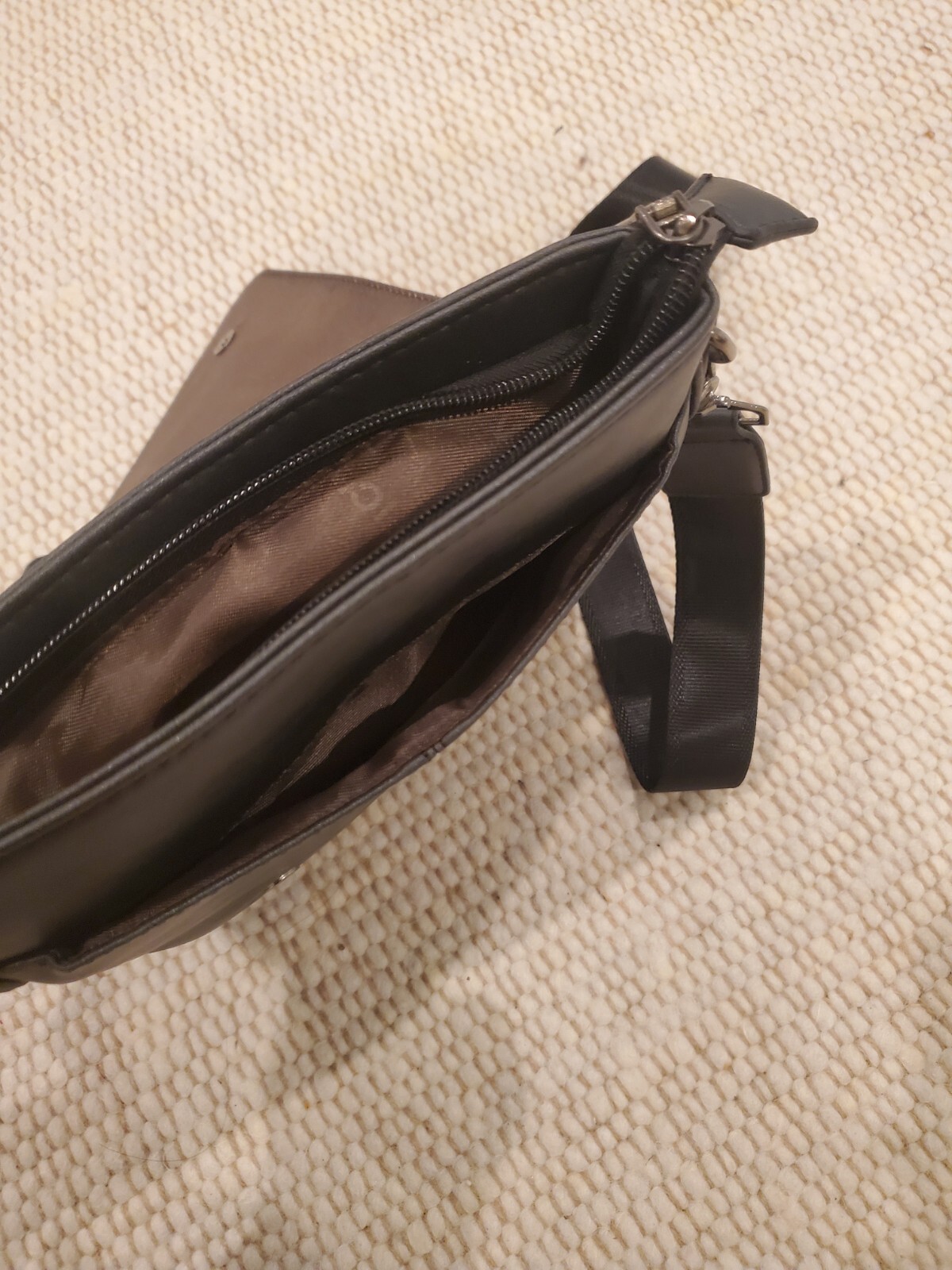 Polo Vicuna men's faux leather black crossbody bag si… Gem