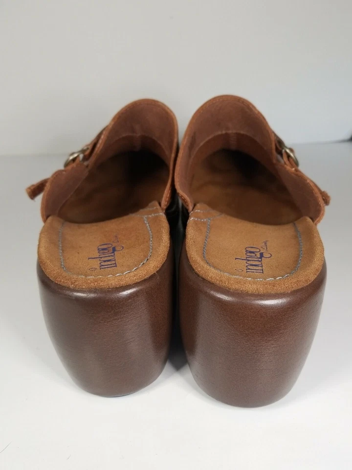 Zuecos de cuero Indigo by Clarks marrón con diseño de hojas boho para mujer 11M Foto 4 de 4
