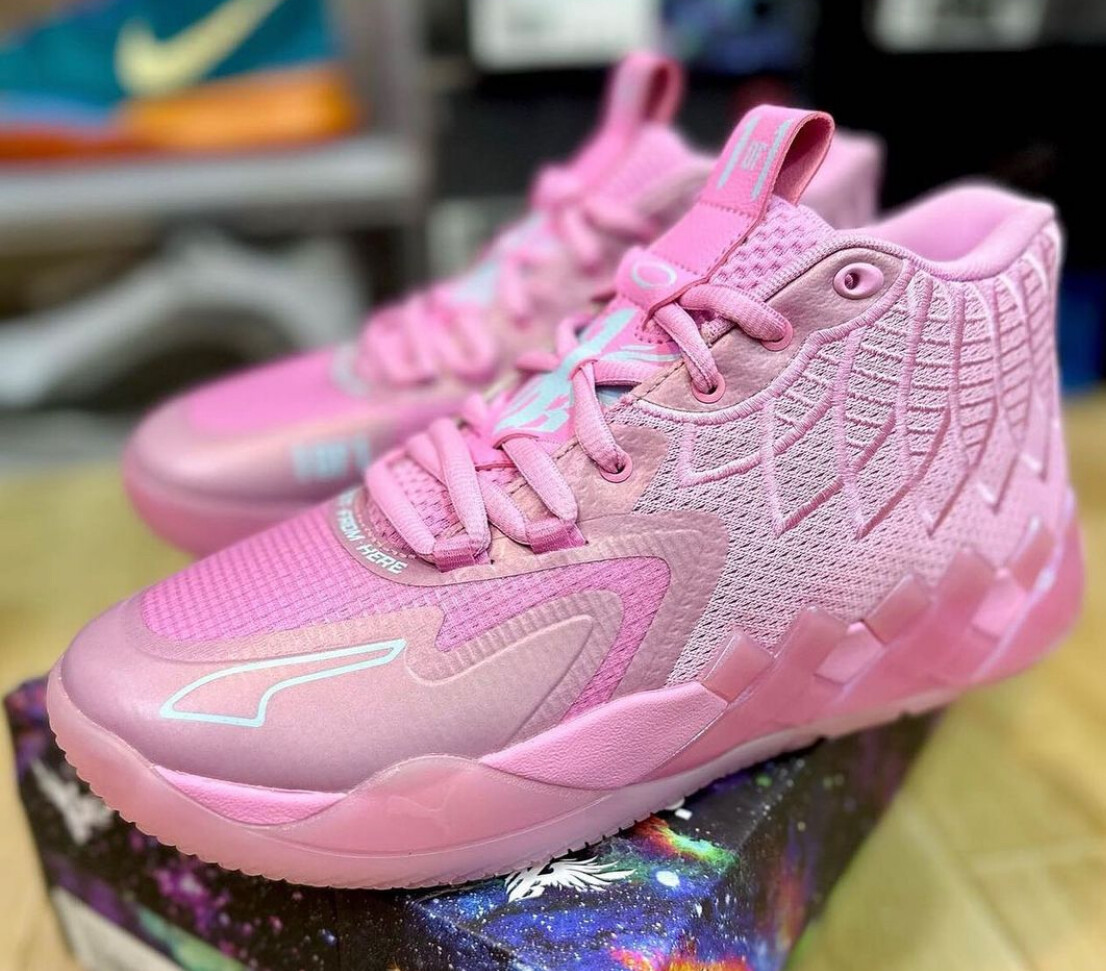 PUMA x LAMELO BALL MB.01 Iridescent Pink Preschool Basketball  