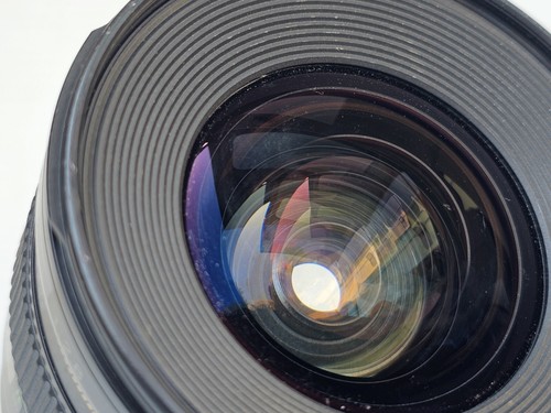 Canon EF 20mm f2.8 Ultrasonic Lens w/ Caps. Mint. - Picture 8 of 16