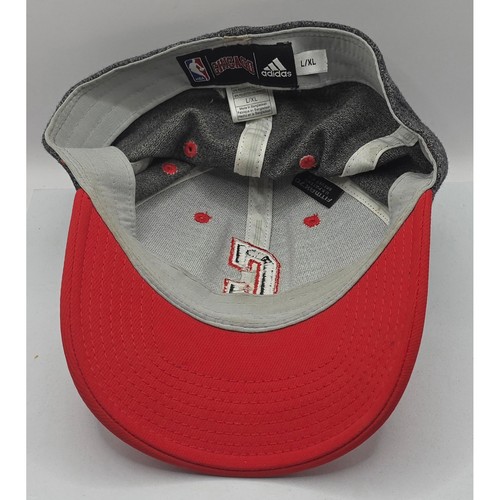 Cappello berretto baseball elasticizzato Chicago Bulls NBA Adidas L/XL Fitmax grigio rosso aderente - Foto 6 di 12