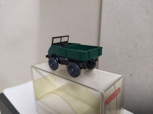 Unimog 411 . Wiking 870 01 21 . Escala 1/87 - Imagen 6 de 6