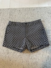 Banana Republic Hampton Fit Shorts Size 2 Black And White