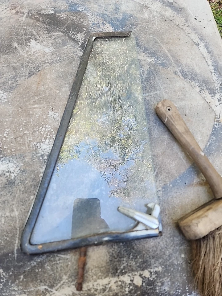 1961 71 Dodge Truck Vent Windows Right And Left D100 W100 D200 W200 68 69 70 71 Foto 3 de 4