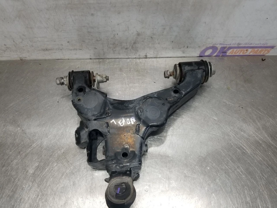 Toyota Land Cruiser 11 2011 brazo de control inferior conductor delantero izquierdo 4x4 Foto 4 de 4