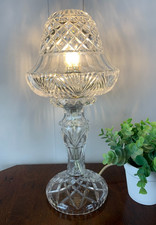 VINTAGE VICTORIAN STYLE ORNATE CUT GLASS CRYSTAL ACCENT STATEMENT LAMP 15" H