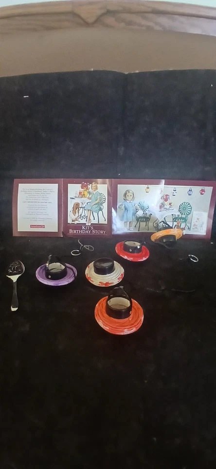 KIT DE GOLOSINAS DE FIESTA AMERICAN GIRL Linternas, cubiertos, tela, servilletas, servidor, libro Foto 4 de 4