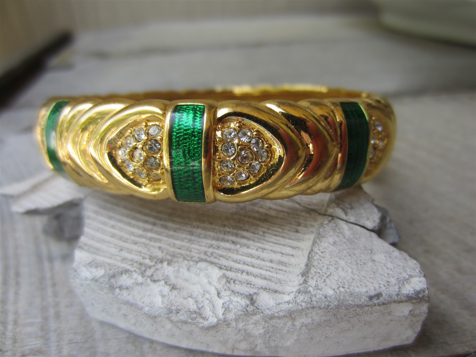 Vintage JOAN RIVERS Gold Tone Green Enamel & Crystal Ribbed Hinged Bracelet