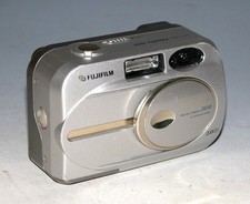 Reconditioned - Fujifilm FinePix 2650 2.0MP Digital Camera 3489