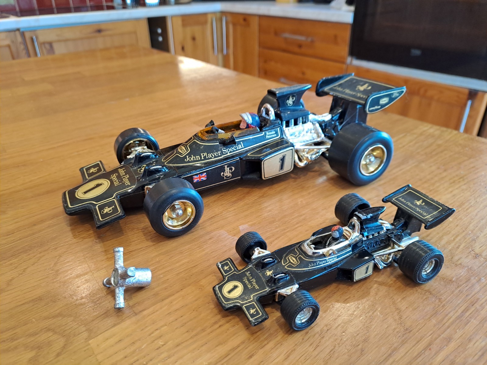 Corgi 190, JPS Lotus - Free Price Guide & Review