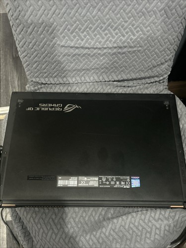 ASUS ROG Zephyrus GX501G Gaming Laptop GTX 1080 i7-8750H 16GB 144HZ G Sync - Picture 13 of 15