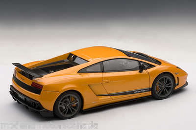 LAMBORGHINI GALLARDO LP570-4 SUPERLEGGERA ORANGE 1:18 AUTOART