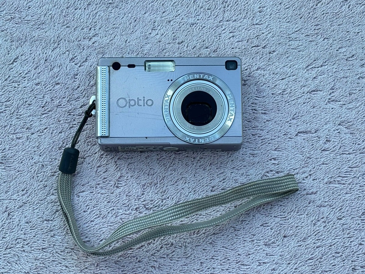 PENTAX Pentax Optio S5i 5.0MP Digital Camera - Silver