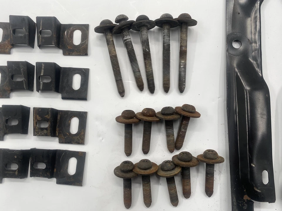 Ford Bronco 1992-1996 soportes superiores desmontables y herrajes OEM XLT Foto 3 de 4