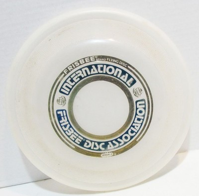 WHAM-O FRISBEE VINTAGE INTERNATIONAL FRISBEE DISC ASSOCIATION c 1981 FLYING DISC
