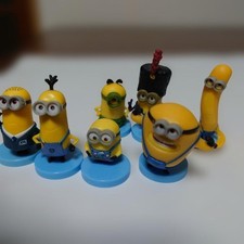 MINIONS Mini Uova Set 7pz Uovo di Cioccolato Giocattoli da Collezione Raro Autentico
