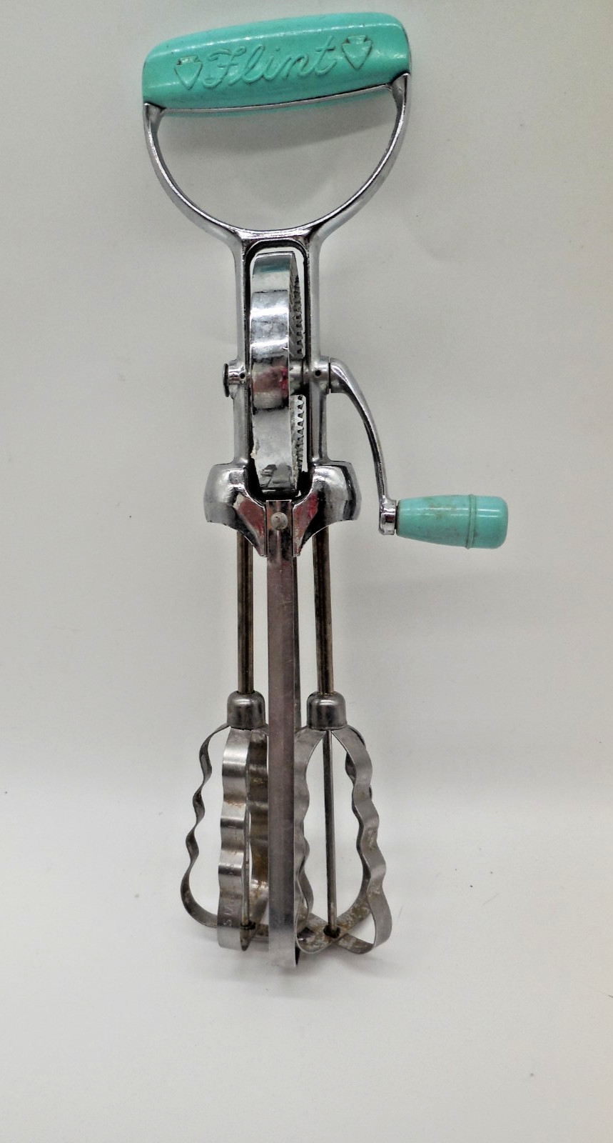 Vintage EKCO Flint Best Aqua Turquoise Manual Egg Beater Mixer MCM Retro