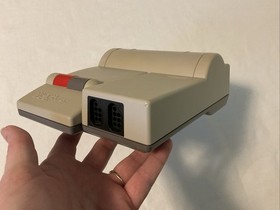 Nintendo NES-101 Original Top Loader Console Cords Controllers Gun Four Score ++