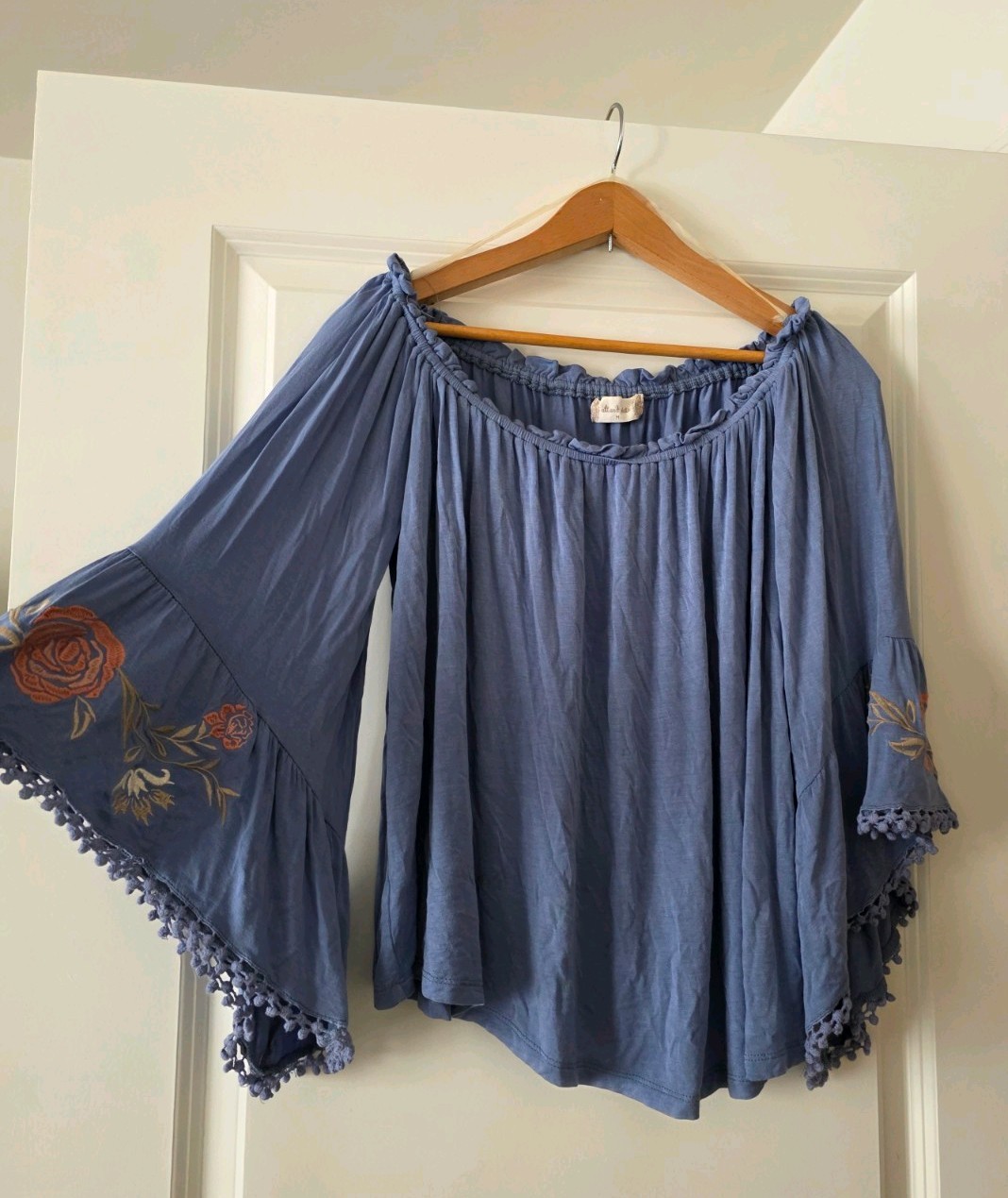 Altar'd State Bell Sleeve Embroidered Boho Blouse Cottage Core Womens M