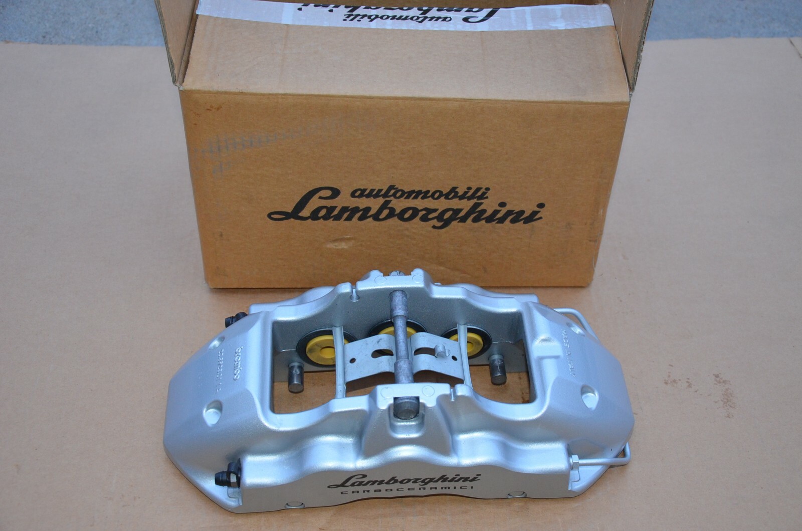 All 4 LAMBORGHINI HURACAN LP610 SILVER CARBONCERAMIC  BRAKE CALIPER SET COMPLETE