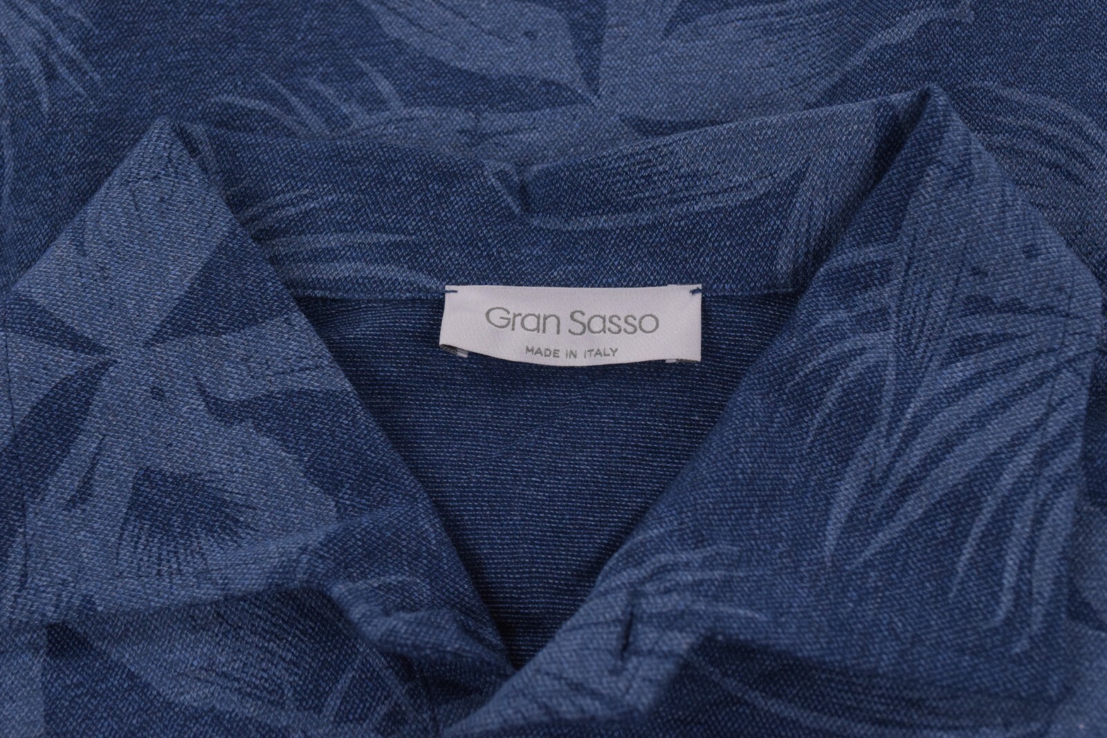 Gran Sasso NWT Polo Shirt Short Sleeve Size 50 M In Dark Blue W/ Hawaiian Print image 2