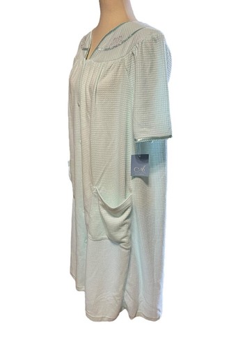 ADONNA Aqua Blue Robe Front Snap Pocket Embroidered Satin Housecoat Duster NEW - Picture 2 of 9