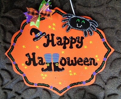 HAPPY HALLOWEEN SIGN Pumpkin Witch Hat & Shoes Wall Hanger Plaque Spider Decor