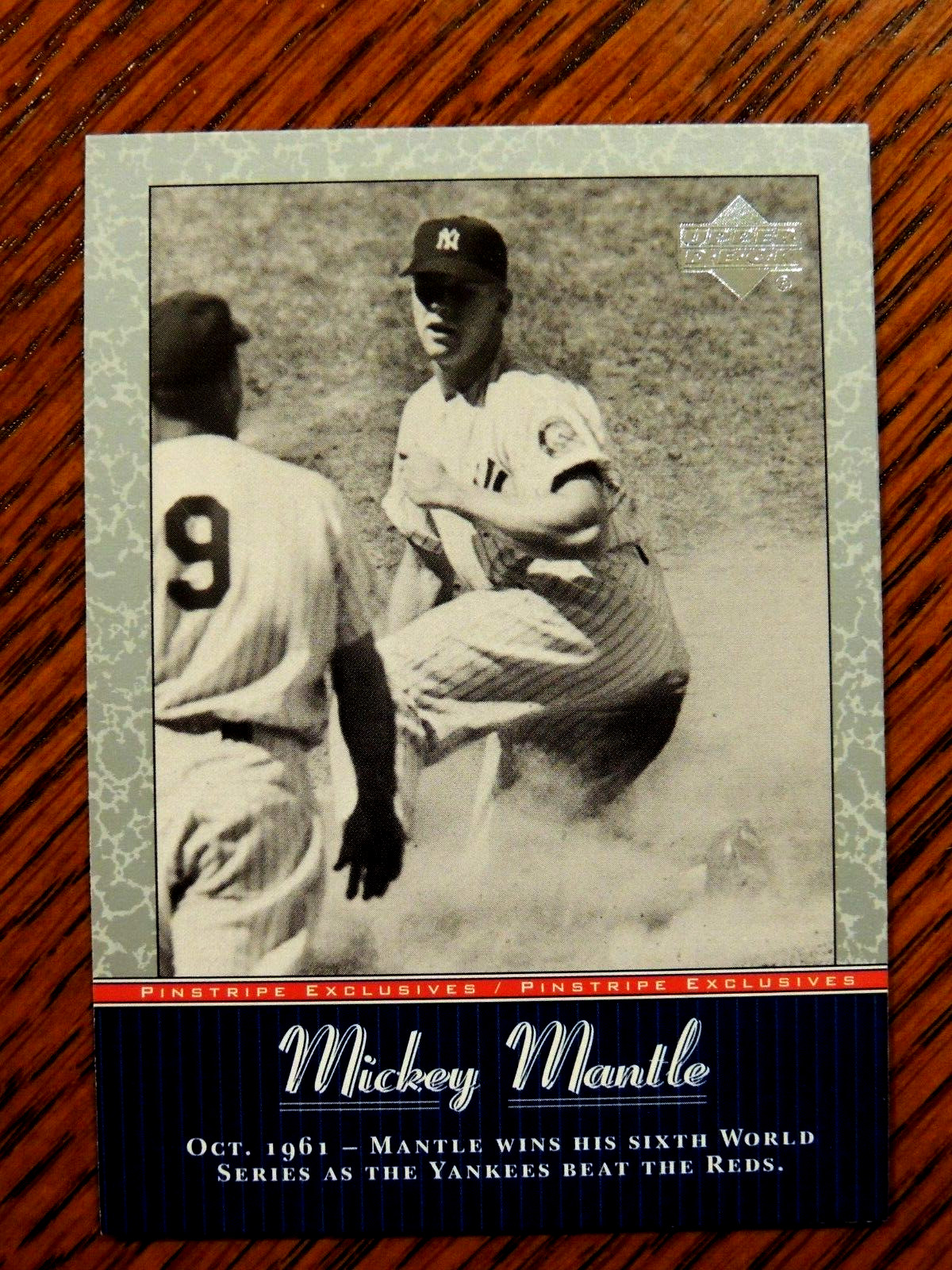 MICKEY MANTLE 2001 UD PINSTRIPE EXCLUSIVES CARD #MM35   N.Y. YANKEES HOF LEGEND