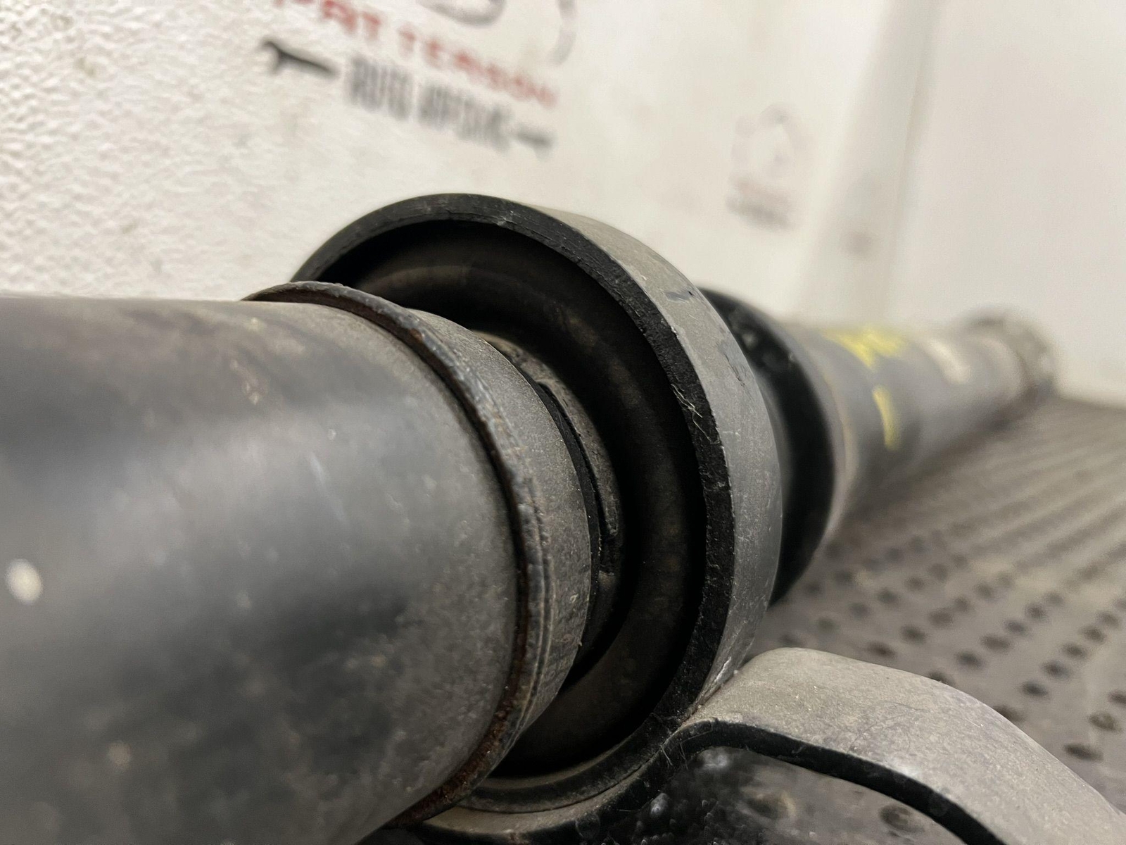 03-10 BENTLEY CONTINENTAL GT REAR DRIVE SHAFT W-WF:23.5" W-WR:21" ID 3W0521101D