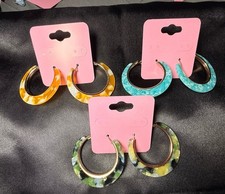Lot of 3 Multicolor Plastic C-Shaped Hoop Ear...